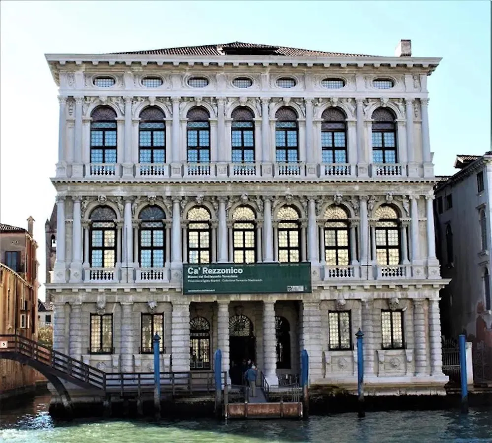 Venetian Dream Apartment